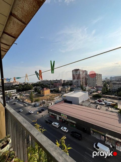 Satılır 4 otaqlı köhnə tikili 120 m² — Bakı