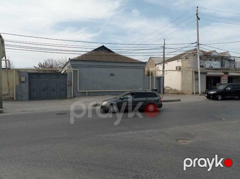 Satılır obyekt 200 m² — Bakı