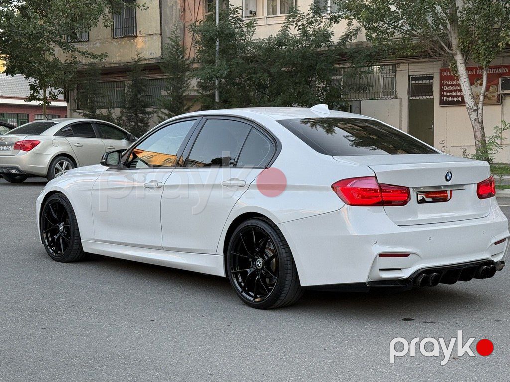 BMW 330, 2.0 L, 2016 il, 180 230 km — Avtomobillər, Bakı (6)