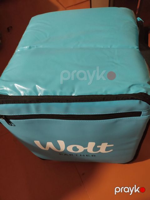 Wolt Partner termo çatdırılma çantası - Rəng: mavi, üzərində “Wolt — Bakı