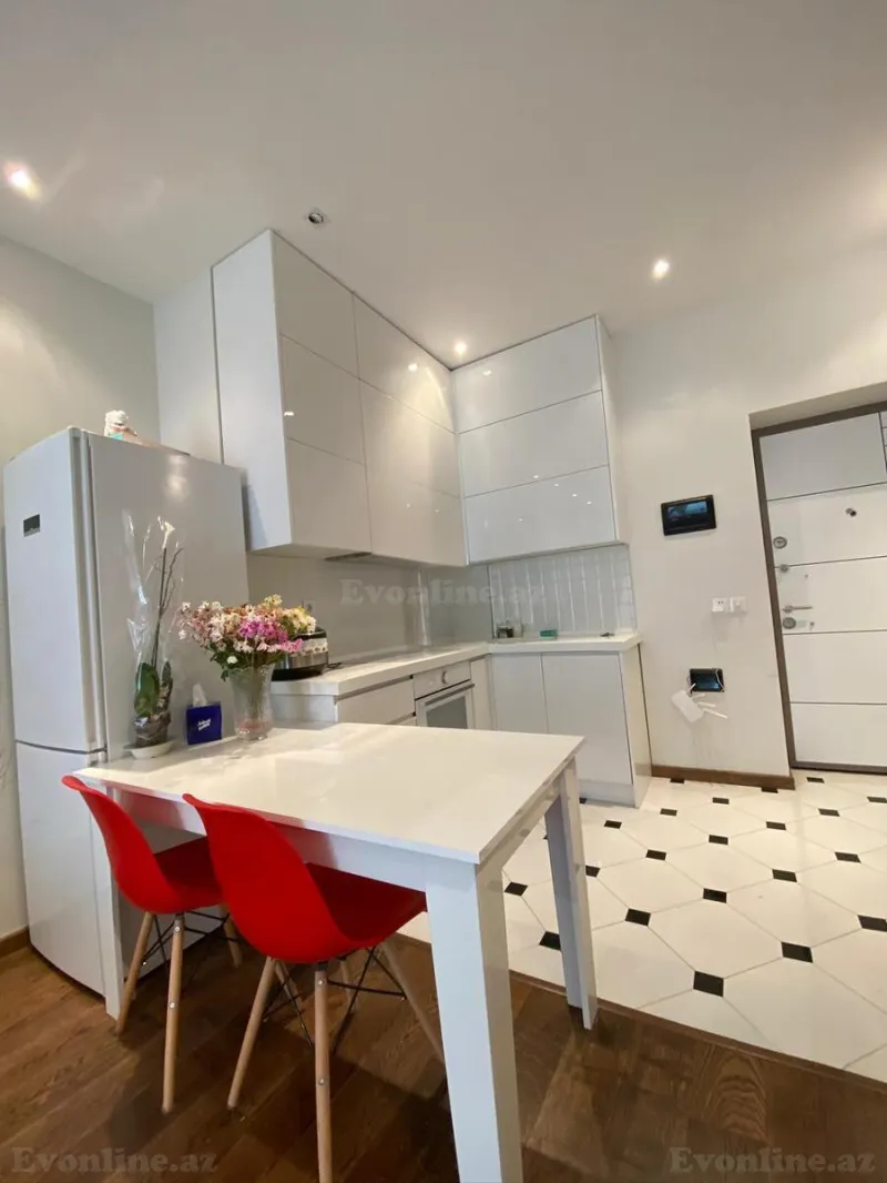Kirayə verilir 2 otaqlı Mənzil Yeni tikili 70 m² Bakı, Yasamal r., 8 Noyabr m — Mənzil, Bakı (5)