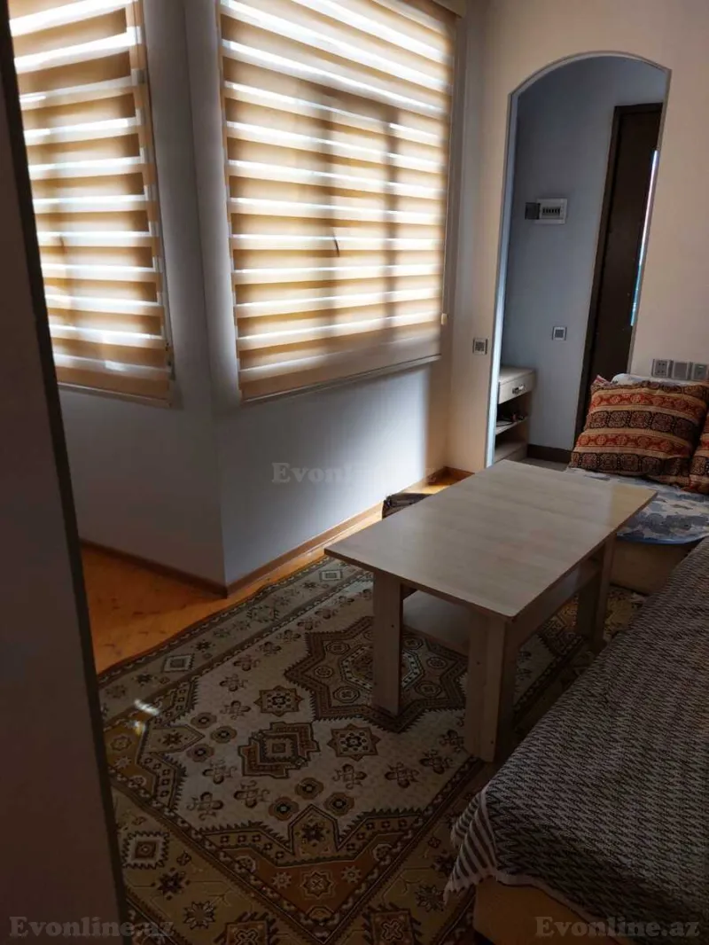 Satılır 3 otaqlı Mənzil Köhnə tikili 45 m² Bakı, Səbail r — Mənzil, Bakı (3)