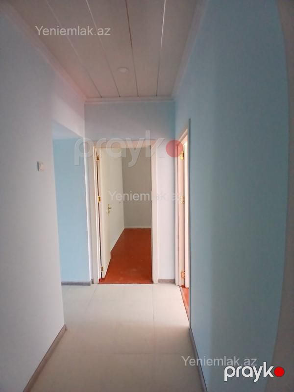 Satılır 3 otaqlı Bina evi menzil (Köhnə tikili), 70 m², 8-ci mikrorayon — Mənzil, Sumqayıt (4)