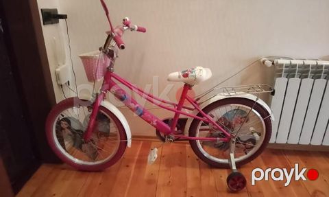 18'lik velodioed. Az sürulüb, yaxşı vəziyyətdədir. 80 man (150 man — Bakı