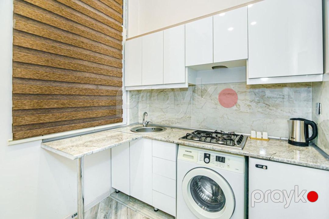 Satılır 2 otaqlı köhnə tikili 60 m² — Mənzil, Bakı (7)