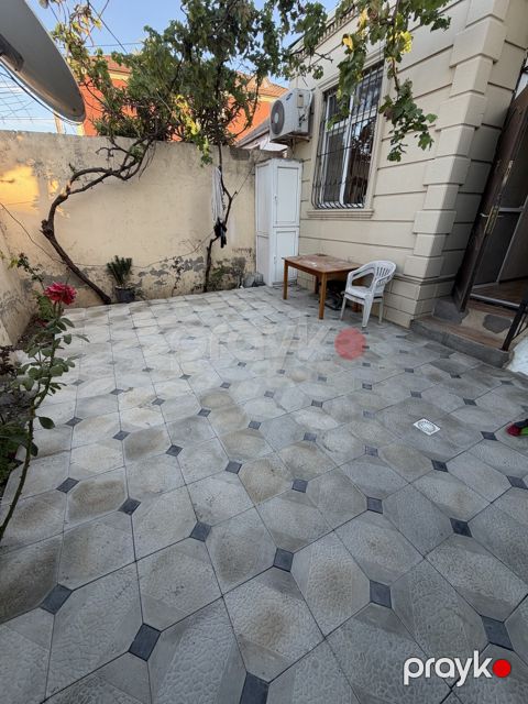Həyət evi, Xırdalan ş — Xırdalan