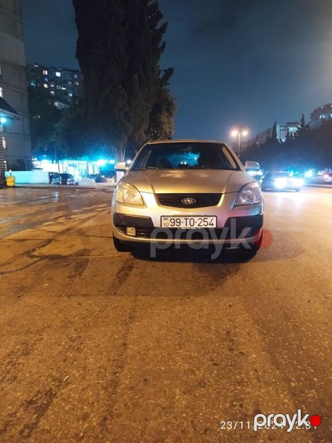 Kia Rio, 1.5 L, 2010 il, 319 000 km — Bakı