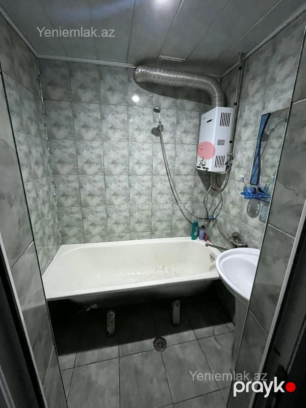 Satılır 2 otaqlı Bina evi menzil (Köhnə tikili), 60 m², 3-cü mikrorayon — Mənzil, Sumqayıt (4)