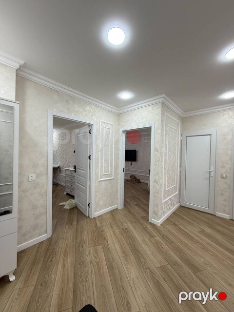 Satılır 3 otaqlı köhnə tikili 80 m² — Bakı