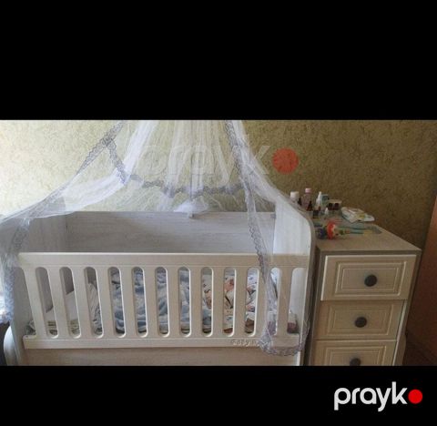 Uşaq beşiyi və komod dəsti - Material: ağ rəngli MDF/taxta — Bakı
