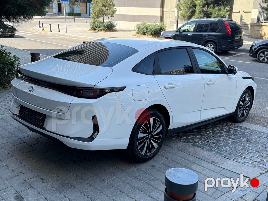 Changan Qiyuan A05, 1.5 L, 18.99 kWh, 2025 il, 10 000 km — Avtomobillər, Bakı (5)