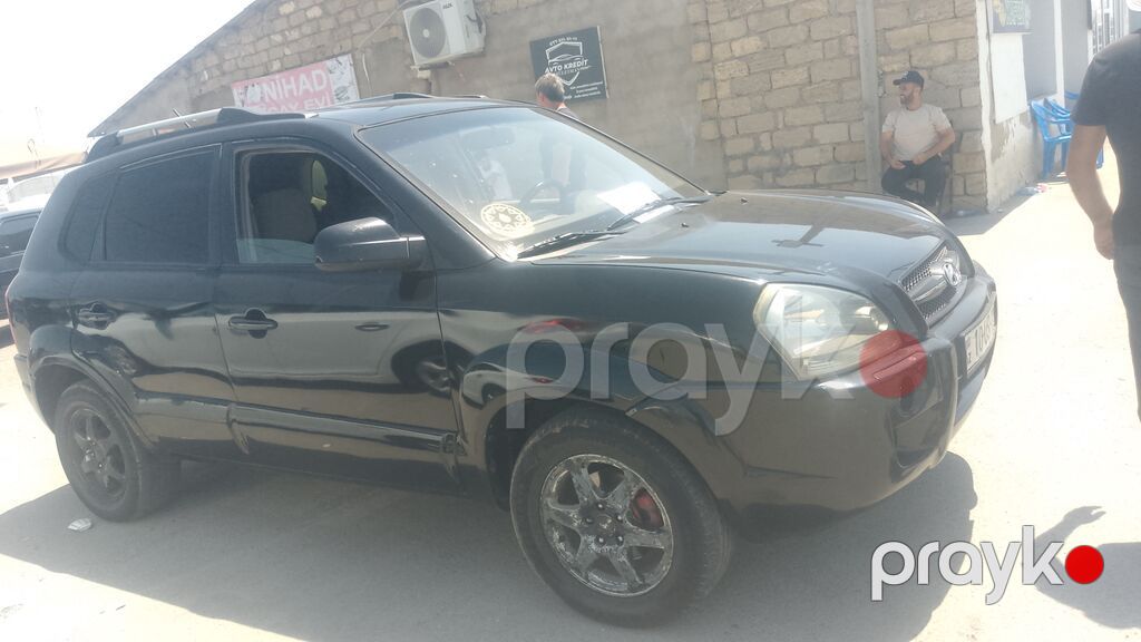 Hyundai Tucson, qara rəng, Azərbaycan nömrə nişanı 10-US-736 — Avtomobillər, Göytəpə (10)
