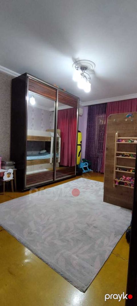 Satılır 3 otaqlı köhnə tikili 80 m² — Bakı