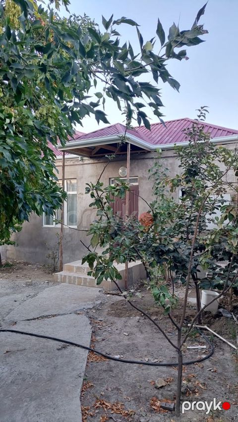 100 kv. m, 3 otaqlı, Kombi, Qaz, İşıq — Bakı