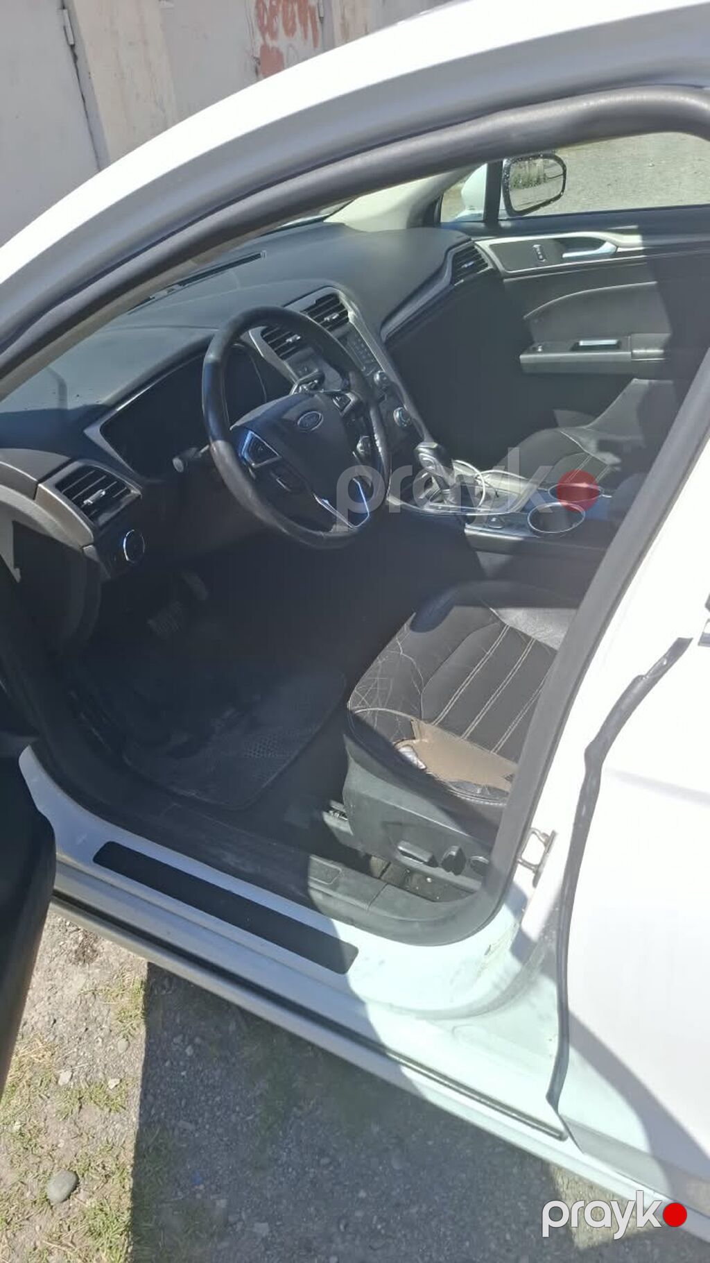 Ford sedan – alət paneli və VIN məlumatı Xüsusiyyətlər: - Avtomatik — Salon detalları, Bakı (7)
