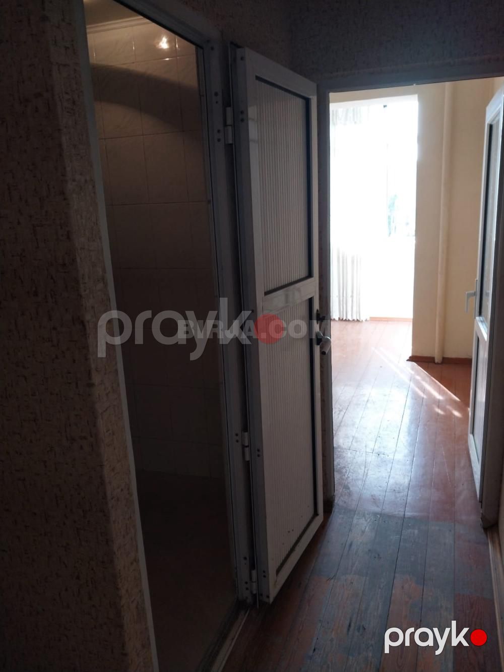 Satılır 1 otaqlı, 8 mkr — Ofis (9)
