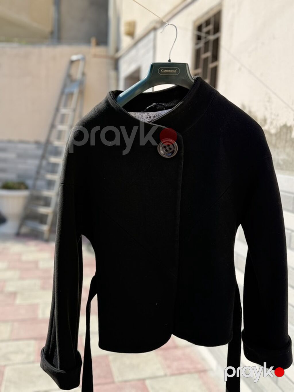 Qadın üst geyimləri dəsti 1) Qara qısa jaket - Model: asimmetrik ön — Kostyum, Digah (2)