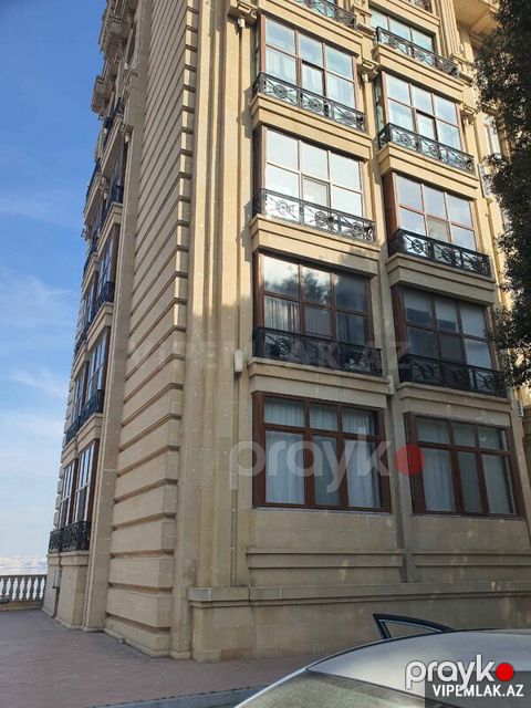 Səbail rayonunda 4 otaqlı Köhnə tikili Satılır, 200 m² — Bakı