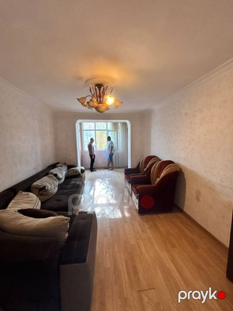 İcarəyə verilir 3 otaqlı köhnə tikili 90 m² — Bakı
