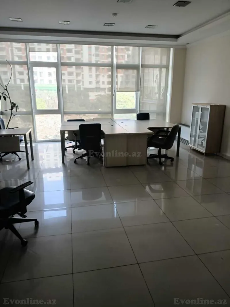 Kirayə verilir Ofis 301 m² Bakı, Nəsimi r., 8 Noyabr m — Ofis, Bakı (8)