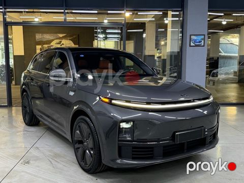 Li Auto L7, 1.5 L, 44.5 kWh, 2025 il, 4 200 km — Bakı