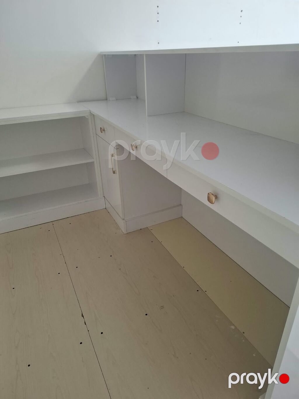 Mağaza üçün vitrin və mebel dəsti Üstü şüşəli dolab. 2 əd. Hün — Vitrini, Xırdalan (5)