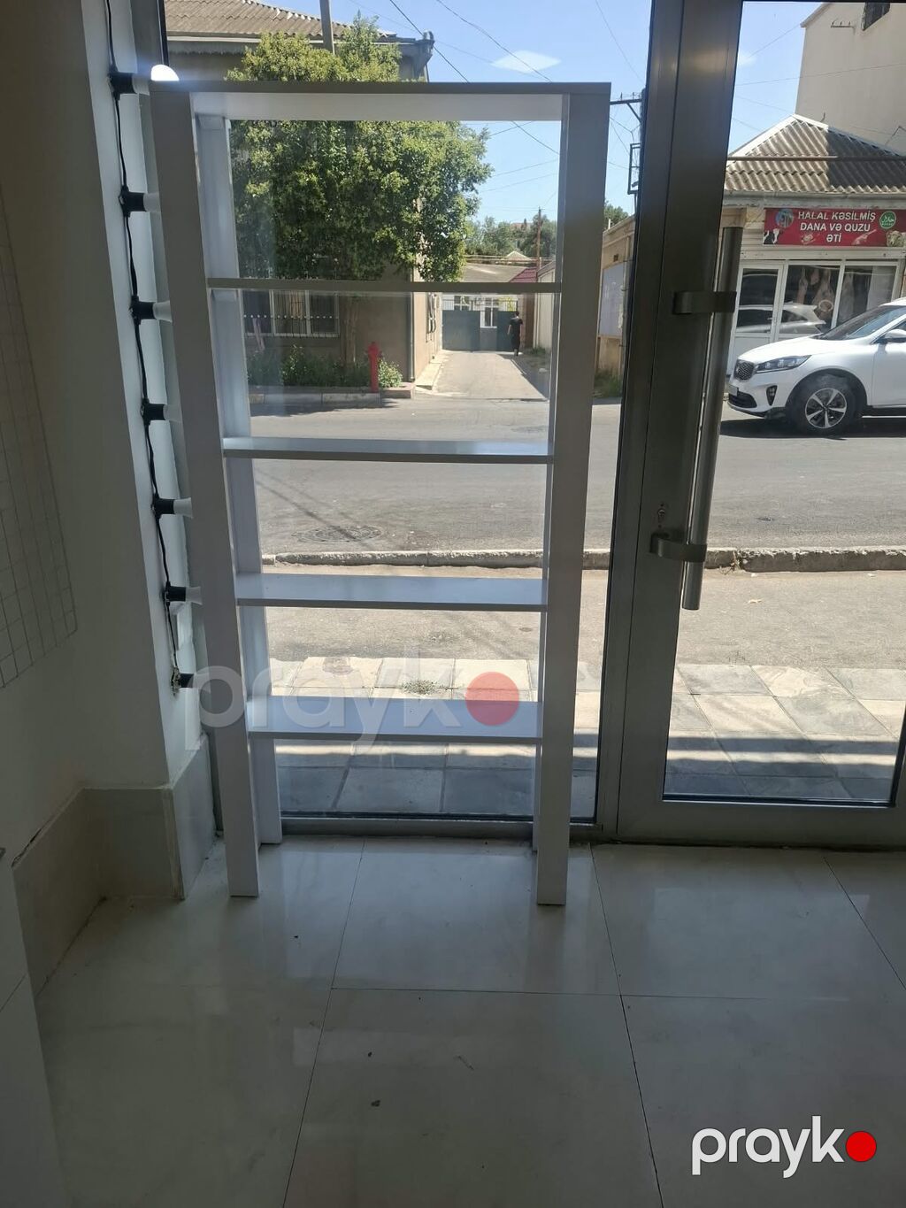 Mağaza üçün vitrin və mebel dəsti Üstü şüşəli dolab. 2 əd. Hün — Vitrini, Xırdalan (8)