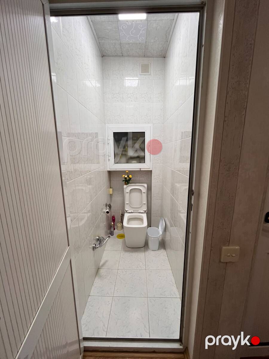 Satılır 2 otaqlı köhnə tikili 61 m² — Mənzil, Bakı (7)