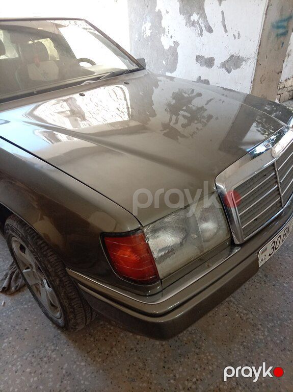 Mercedes E 200, 2.0 L, 1993 il, 300 000 km — Avtomobillər, Bakı (9)