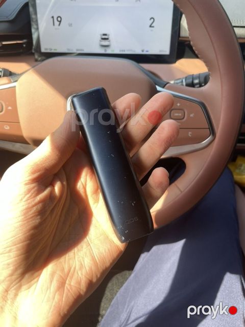 Iqos tutacaq (holder) Super isleyir Terea ile ishleyir 1 gun polnu — Masazır