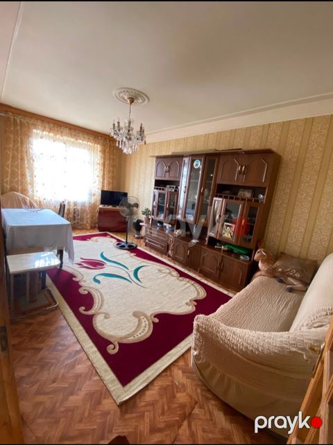 Satılır 3 otaqlı köhnə tikili 64 m² — Bakı