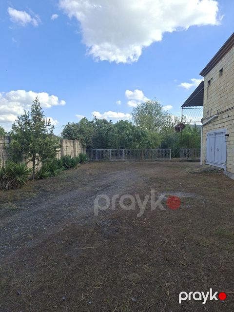 Satılır 8 otaqlı həyət evi/bağ evi 400 m² — Sabirabad