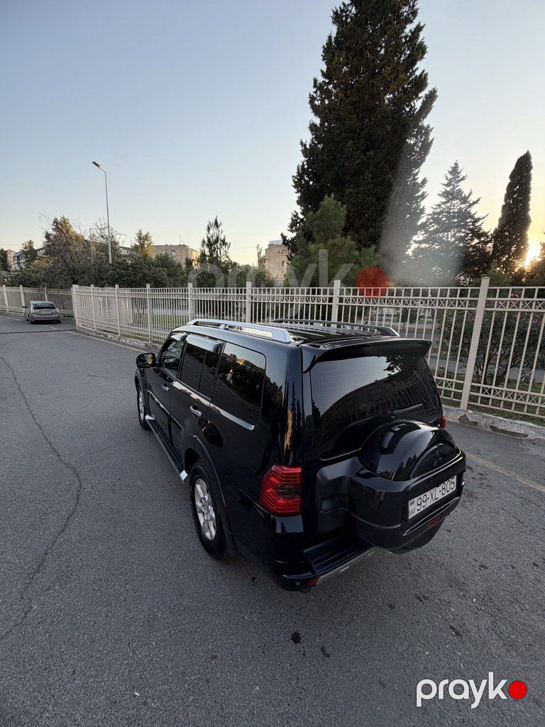 Mitsubishi Pajero, 3.5 L, 2011 il, 228 000 km — Avtomobillər, Bakı (7)
