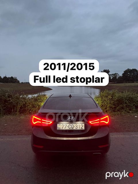 Hyundai Elantra stop işığı — Bakı