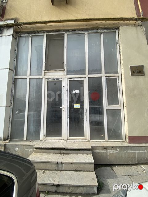 Satılır obyekt 48 m² — Bakı