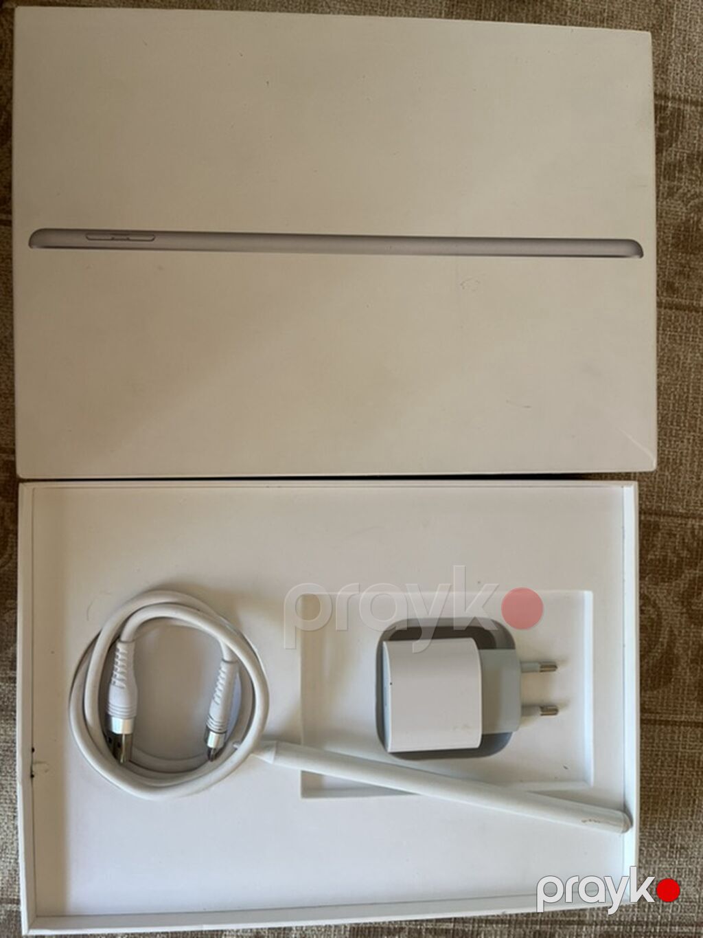 Apple iPad planşet 6 cı nəsil - Rəng: Qızılı arxa, ağ ön çərçivə — Apple, Bakı (3)