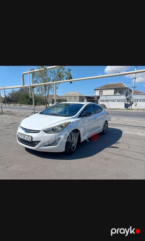 Hyundai Elantra: 2 l 2016 il Sedan — Mehdiabad