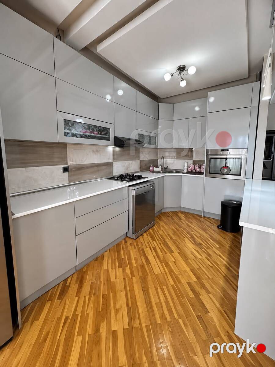 İcarəyə verilir 2 otaqlı köhnə tikili 81 m² — Mənzil, Bakı (7)