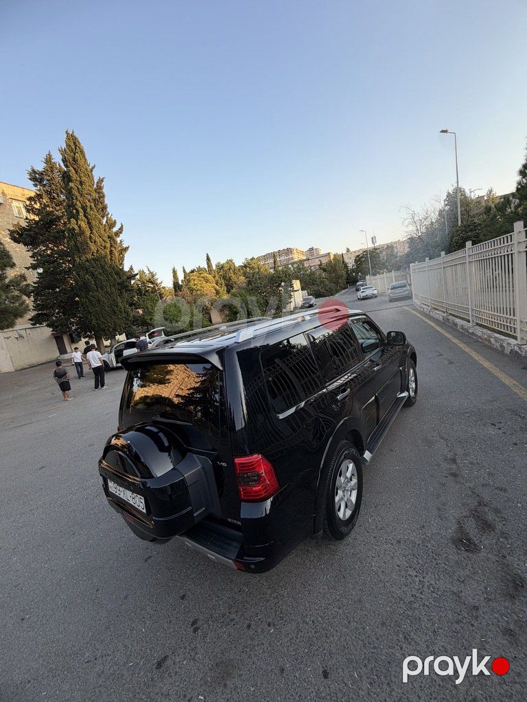 Mitsubishi Pajero, 3.5 L, 2011 il, 228 000 km — Avtomobillər, Bakı (6)
