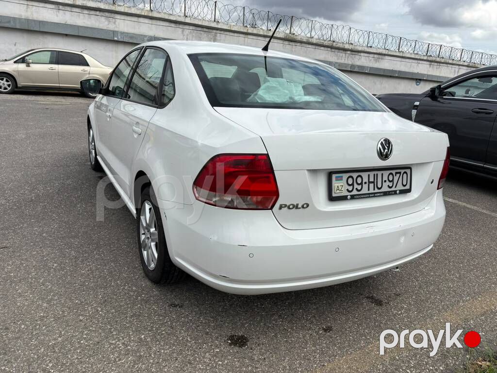 Volkswagen Polo, 1.6 L, 2013 il, 170 000 km — Avtomobillər, Bakı (2)