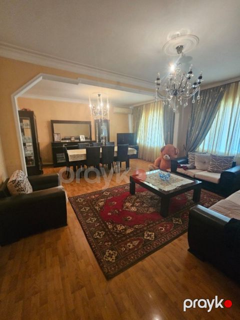 5-otaqlı mənzil, Azadlıq m., 125 m² — Bakı