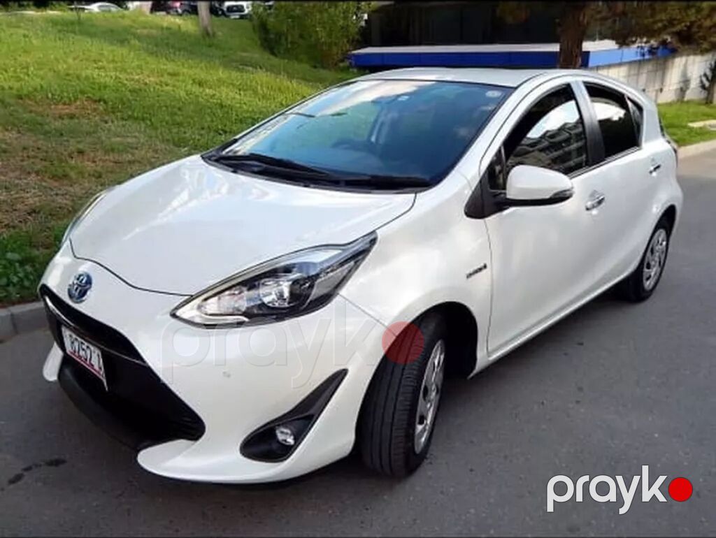 Toyota Prius: 1.5 l 2018 il — Avtomobillər, Bakı (3)