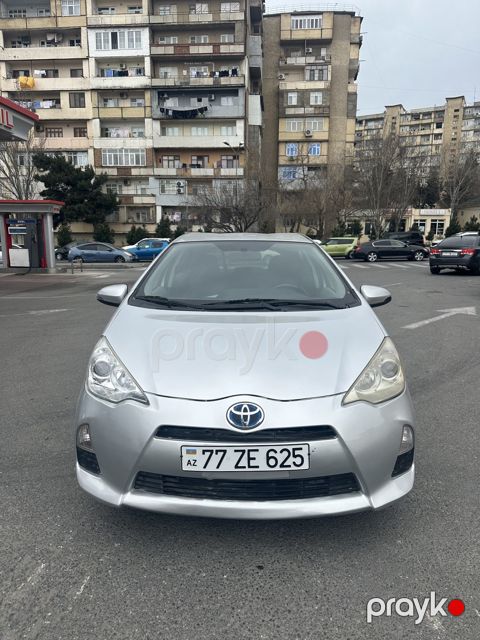 Toyota Aqua, 2012 il icarəsi — Bakı