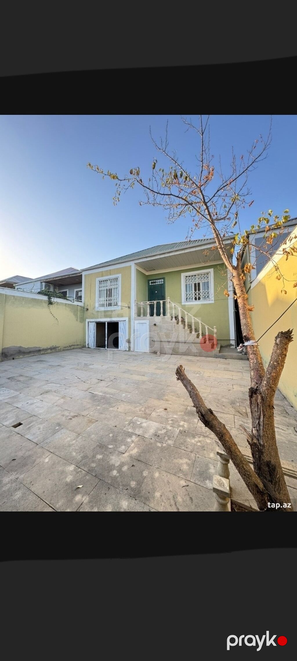 Obyekt: Həyət evi Təsvir: - Şəkillərdə geniş, daş döşənmiş həyəti — Ev, villa, Bakı (5)