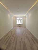Satılır 3 otaqlı köhnə tikili 85 m² — Əmlakçı