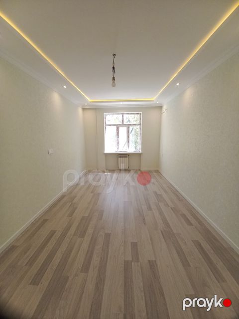 Satılır 3 otaqlı köhnə tikili 85 m² — Bakı