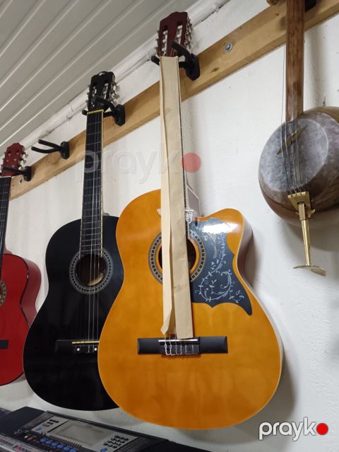 Təzə rodrigues gitara — Bakı