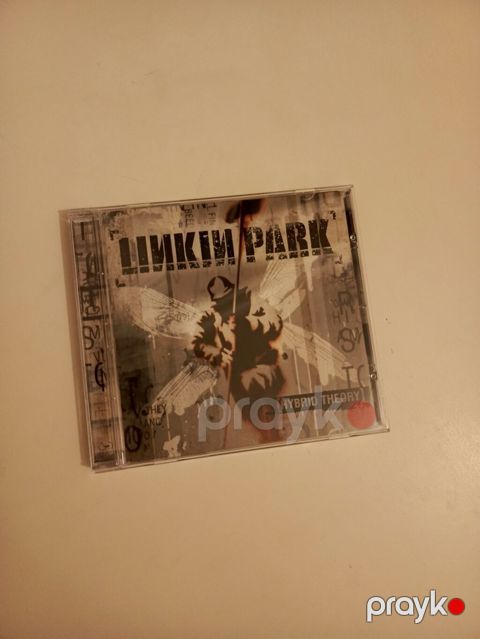 Linkin Park – Hybrid Theory və Meteora CD albomları (orijinal fiziki — Mehdiabad