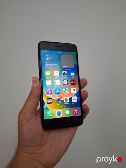 IPhone 8 Plus, 64 GB, Qara, Simsiz şarj — Bakı
