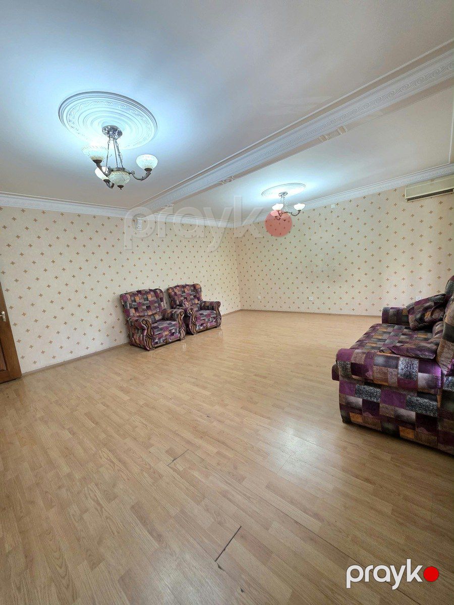 Satılır 4 otaqlı köhnə tikili 120 m² — Mənzil, Bakı (12)